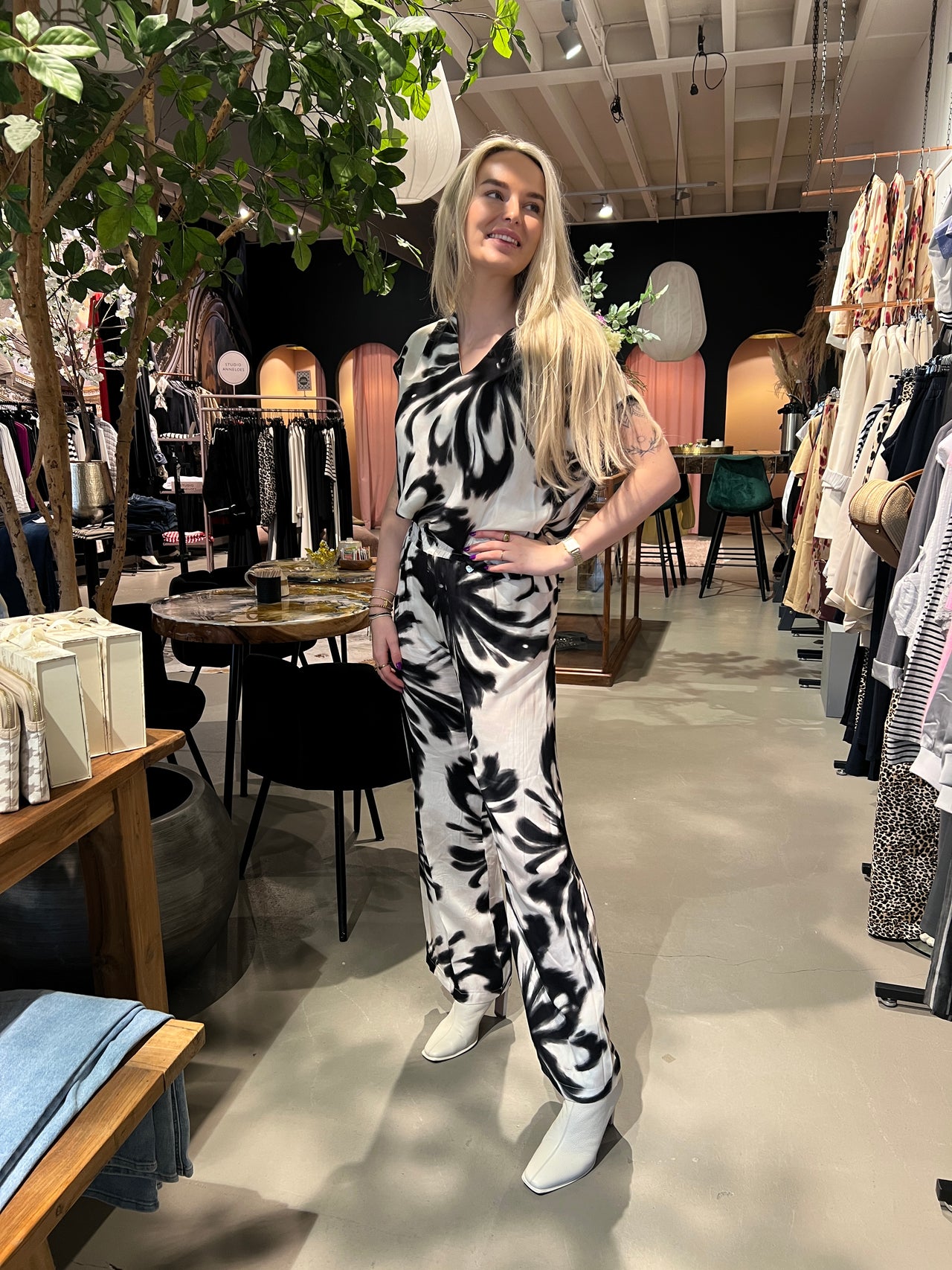 Kastgeluk trousers Gabrielle print