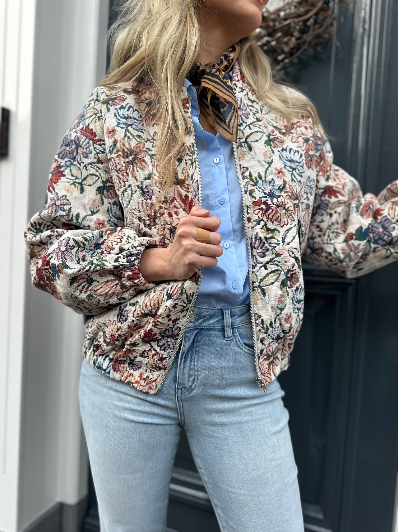 Studio Amaya Lizzy Bomber