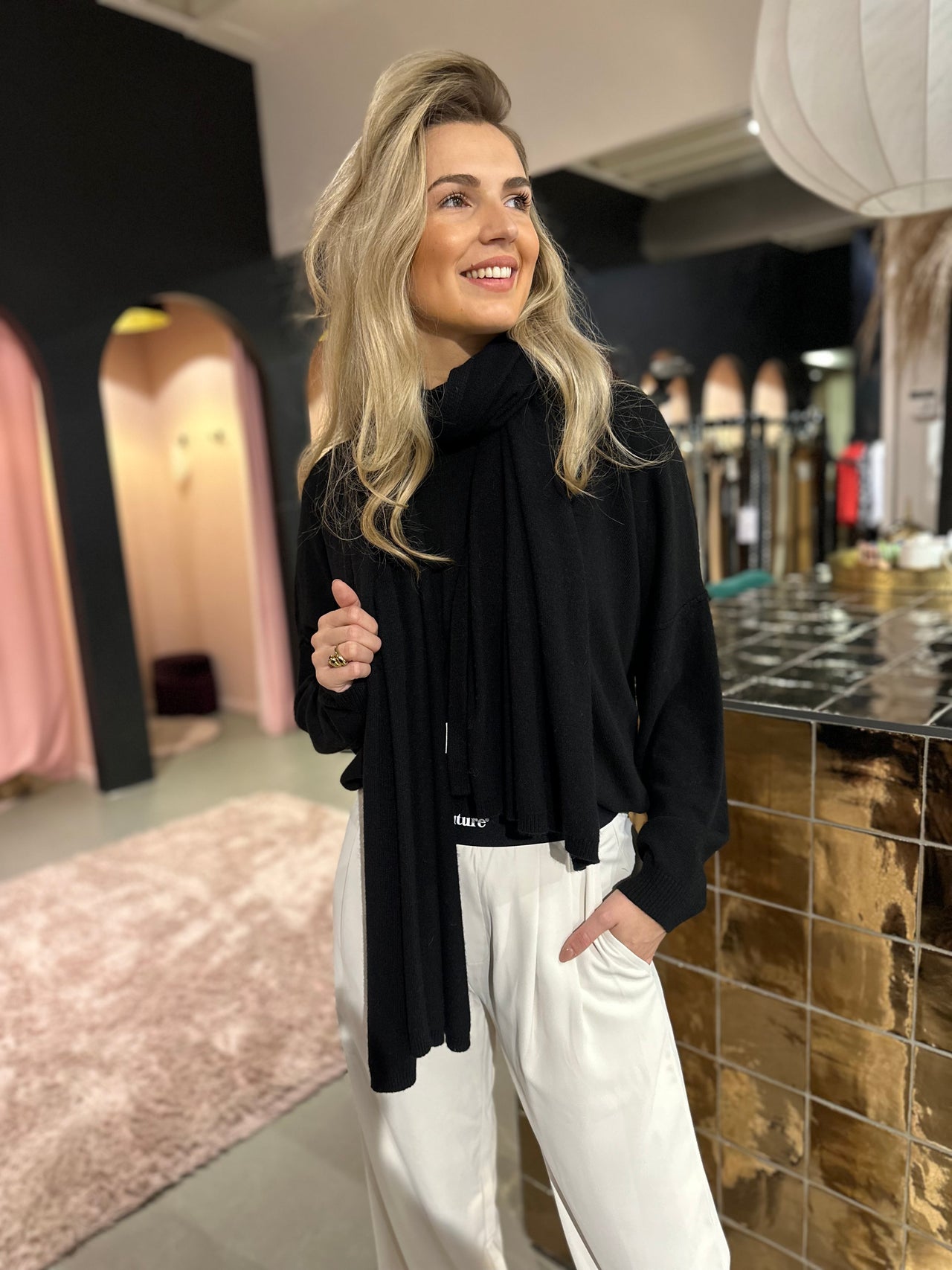 Kastgeluk nieuw binnen cassy cashmere sjaal zwart