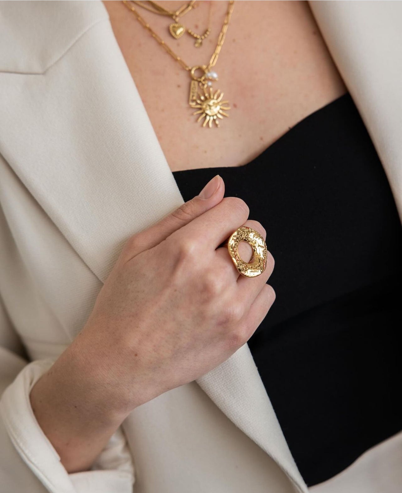Rose en camellia ring rond goud