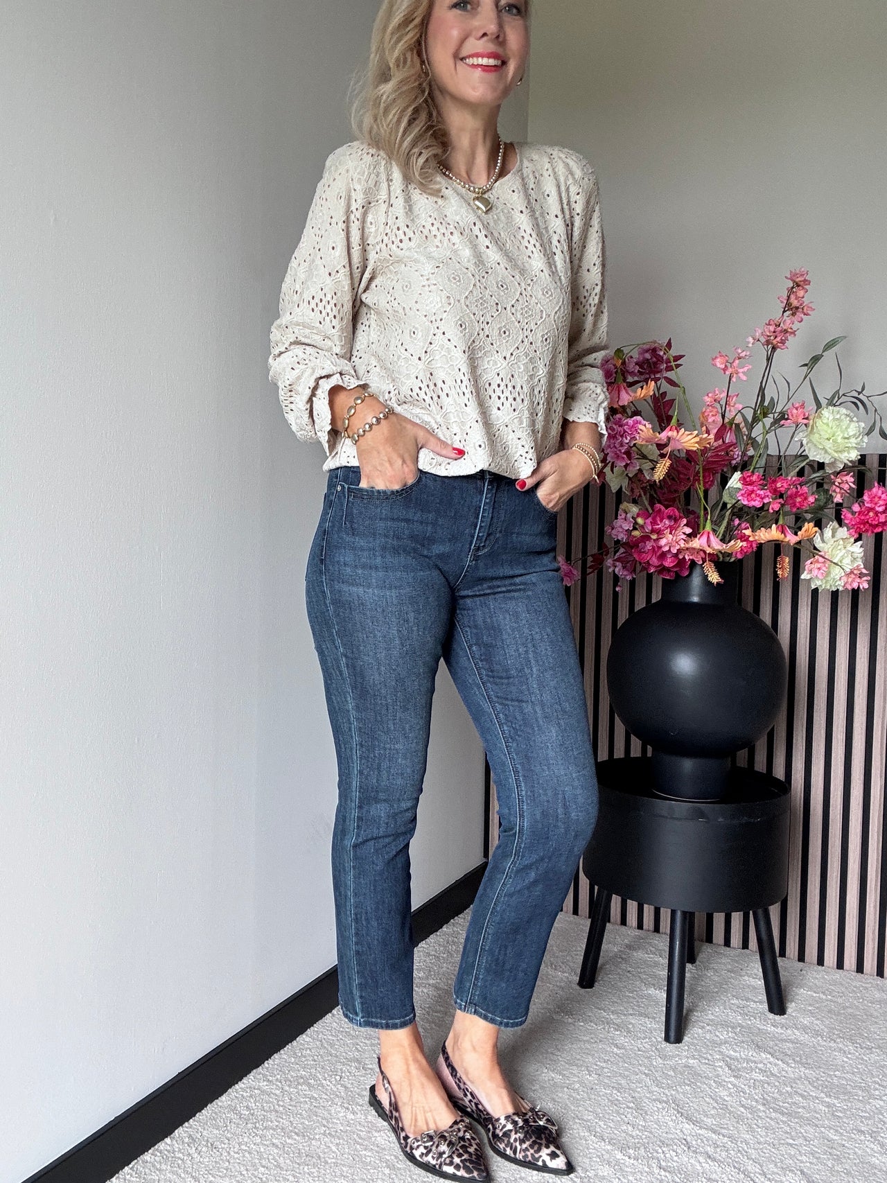 SRB3822 AW25 Kate darkstone uses AW25