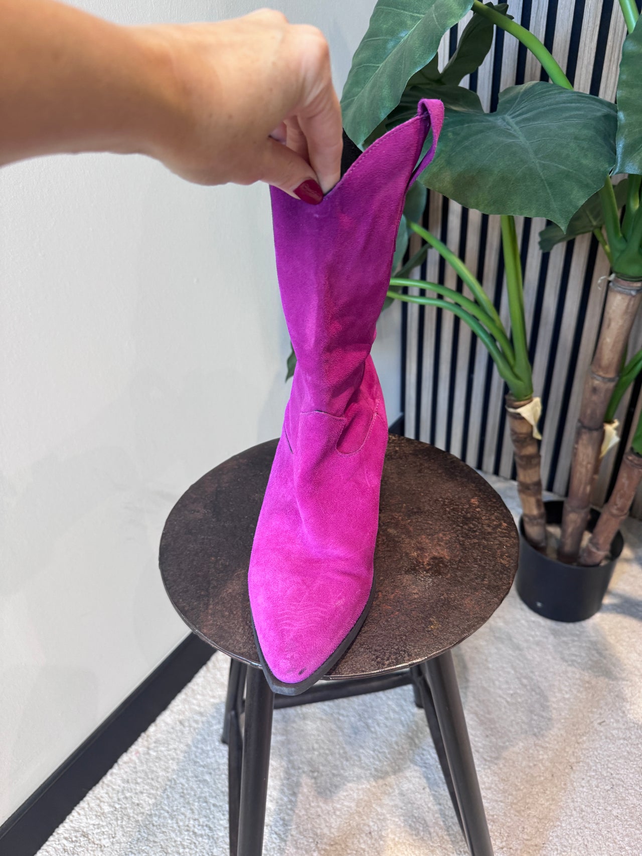 Karina's Vintage Italiaans suede maat 41 fuchsia