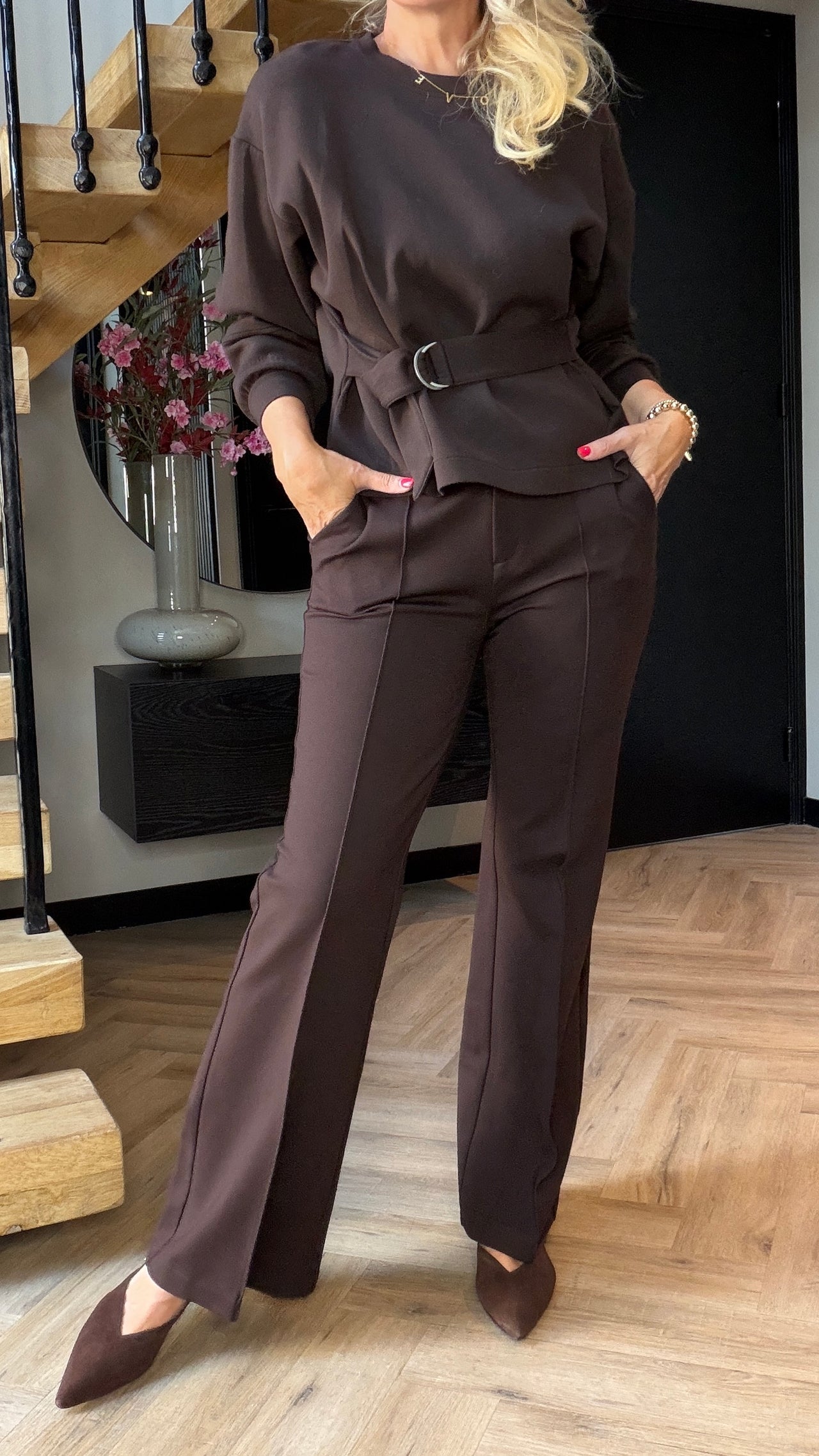 Shakira top & belt scuba