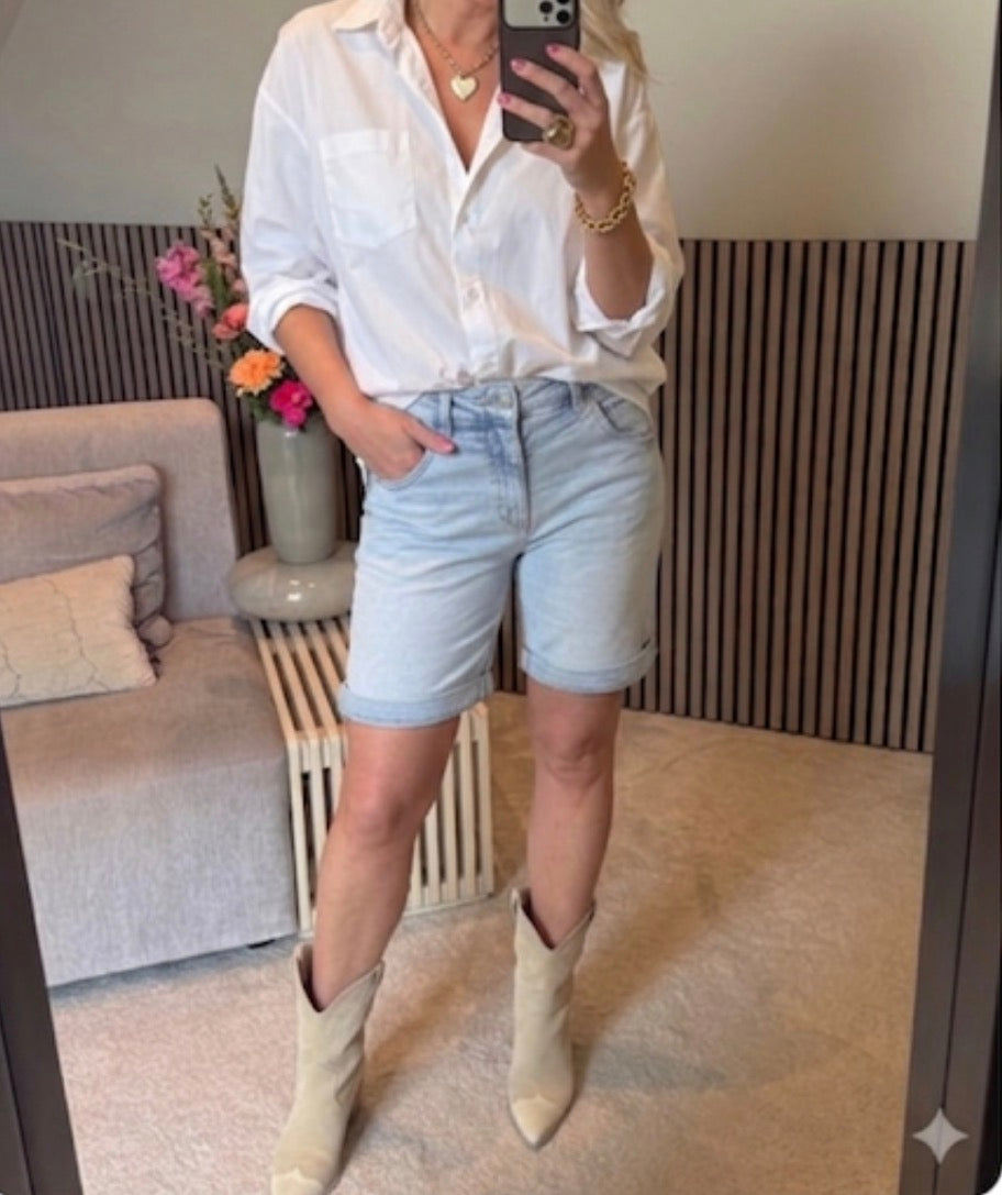 Kate Short Light bleach