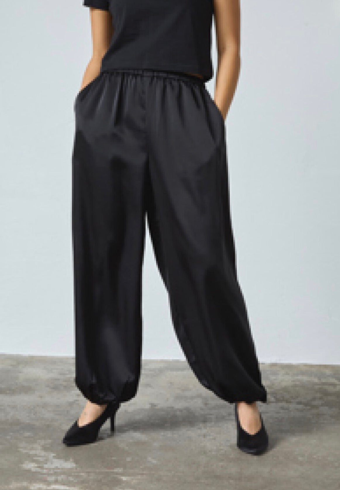 Balloon pants glans satijnlook zwart