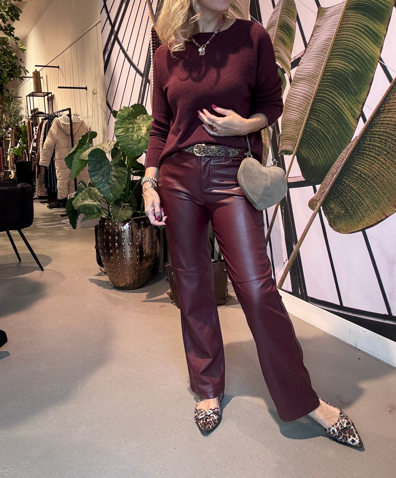 SRB4627 Colette Faux Leather L32