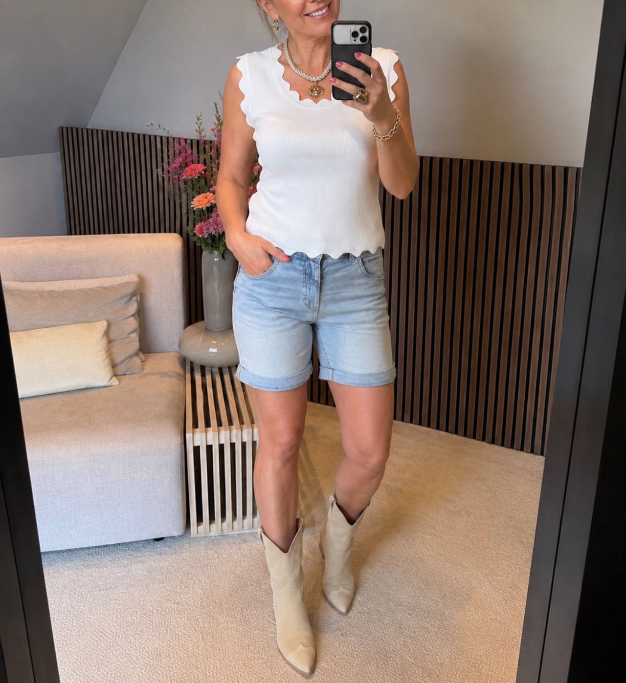 Kate Short Light bleach