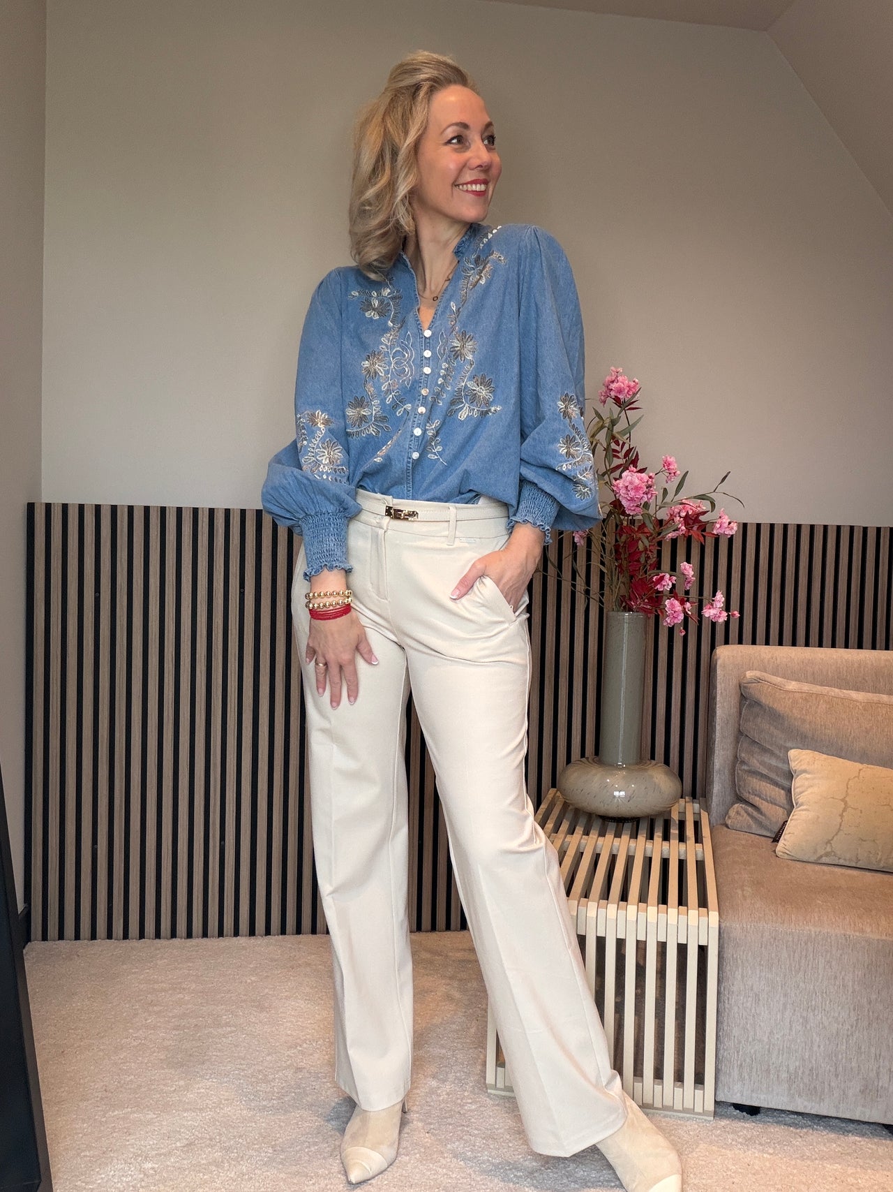 Blouse denim met borduursel