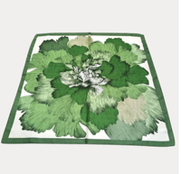 Thumbnail for Kastgeluk sjaaltje grote bloem groen
