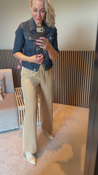 Jackie Short Sleeve Denim Pinstripe